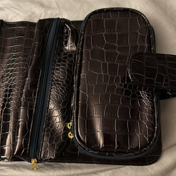 Brushes - Picture 4 of 5